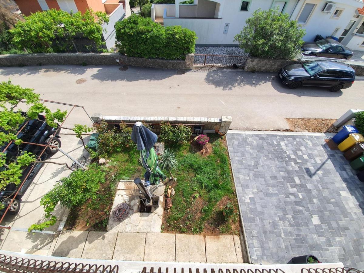 Vila Beleca Krk - Apartments Rest & Sea Krk Town Exterior foto